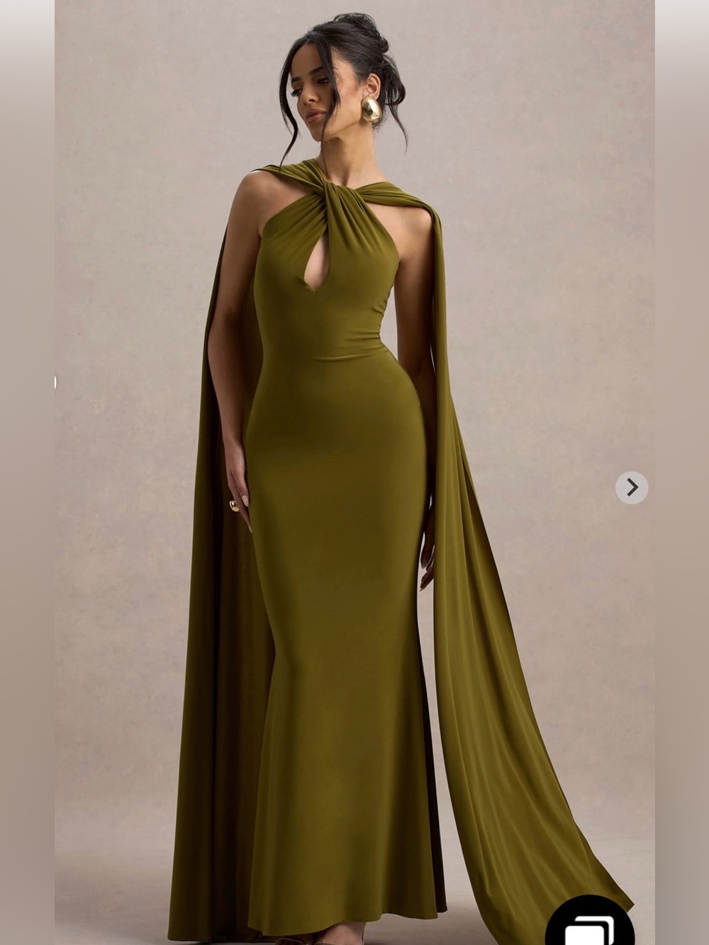 RHODA
Green Twist Halter-Neck Cape Maxi Dress - Picture 4 of 4